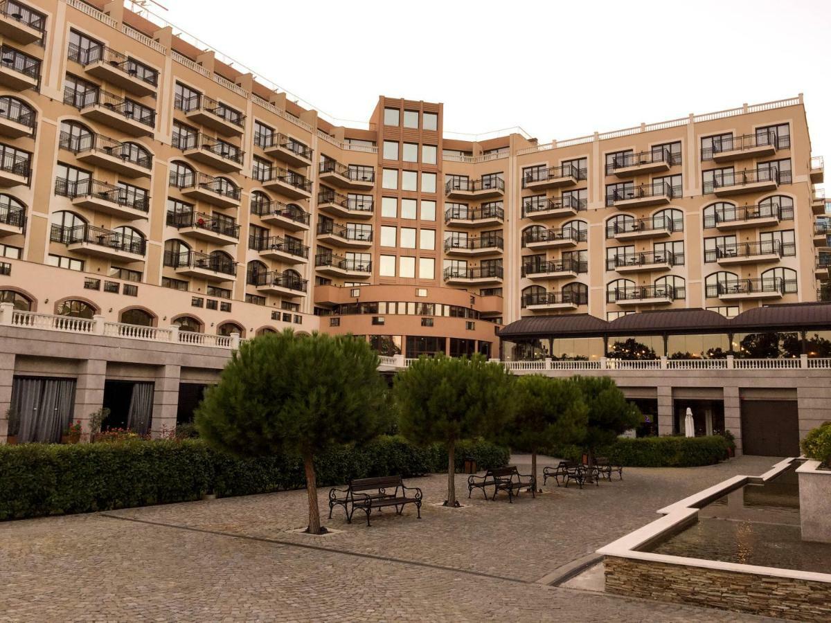 Studio Elegance Golden Sands Exterior photo